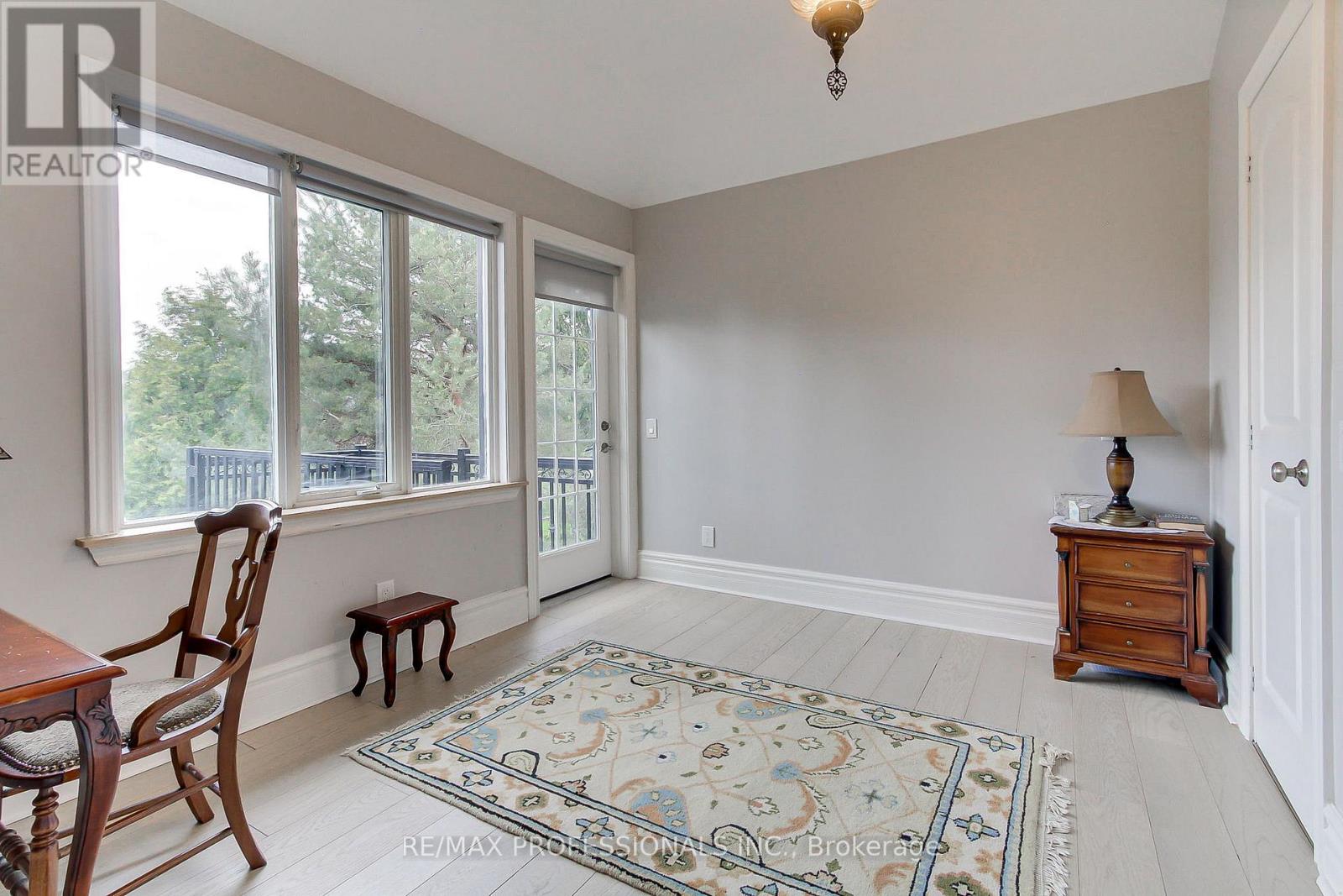 40 COWLEY AVENUE - Image 33