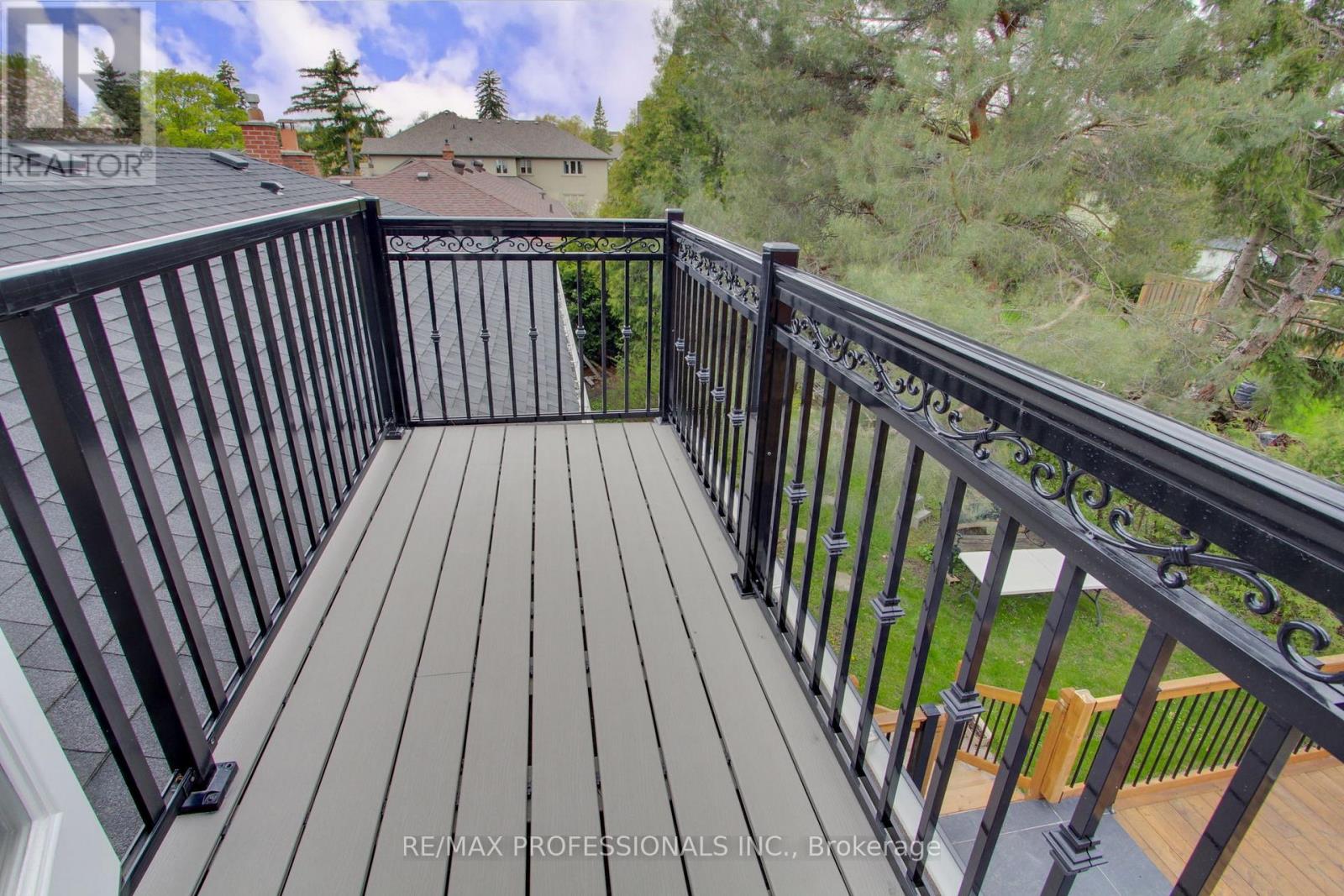 40 COWLEY AVENUE - Image 36
