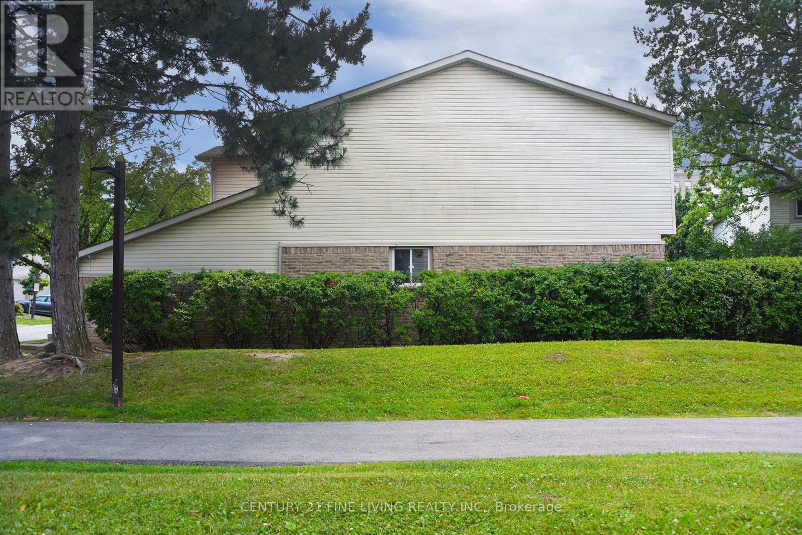 #34 2700 BATTLEFORD ROAD - Image 32