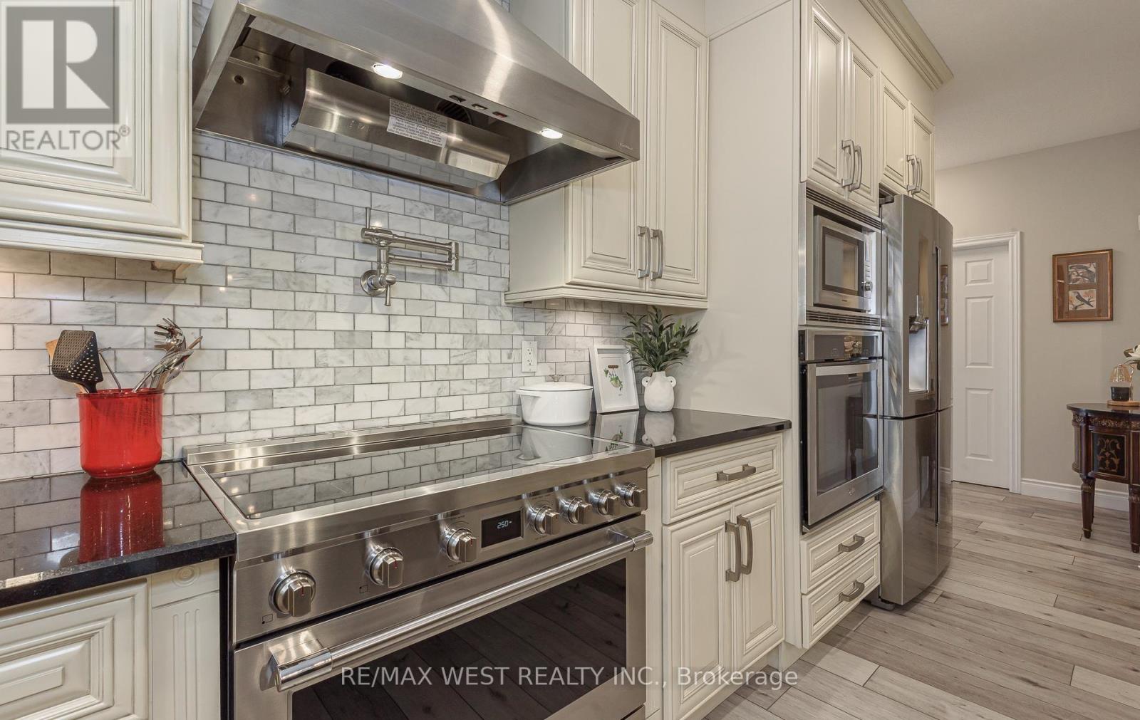 128 SAMMON DRIVE - Image 14