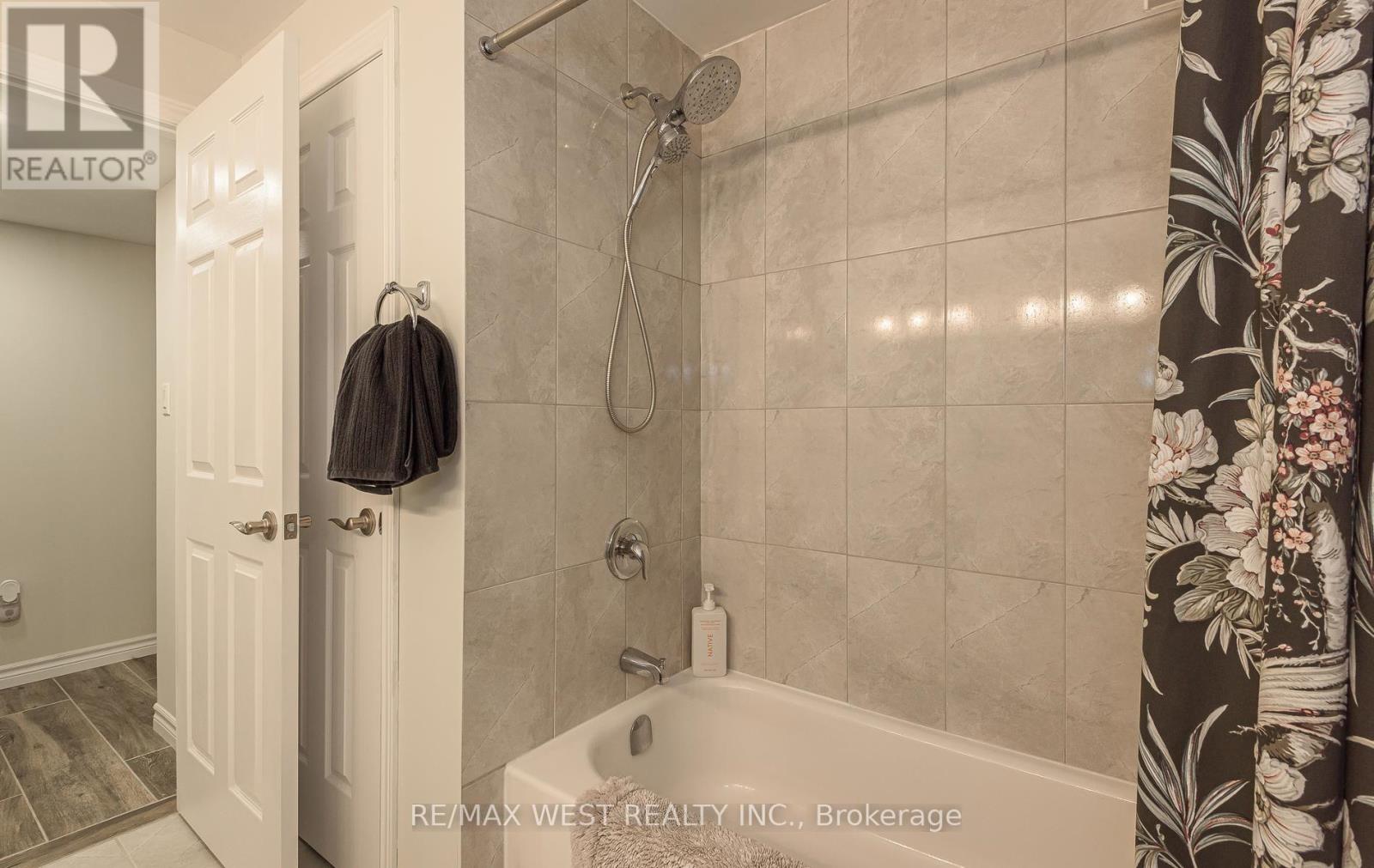 128 SAMMON DRIVE - Image 41