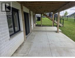 Lower Unit - 2214 Tokala Trail, London North, ON N6G0V8 Photo 14