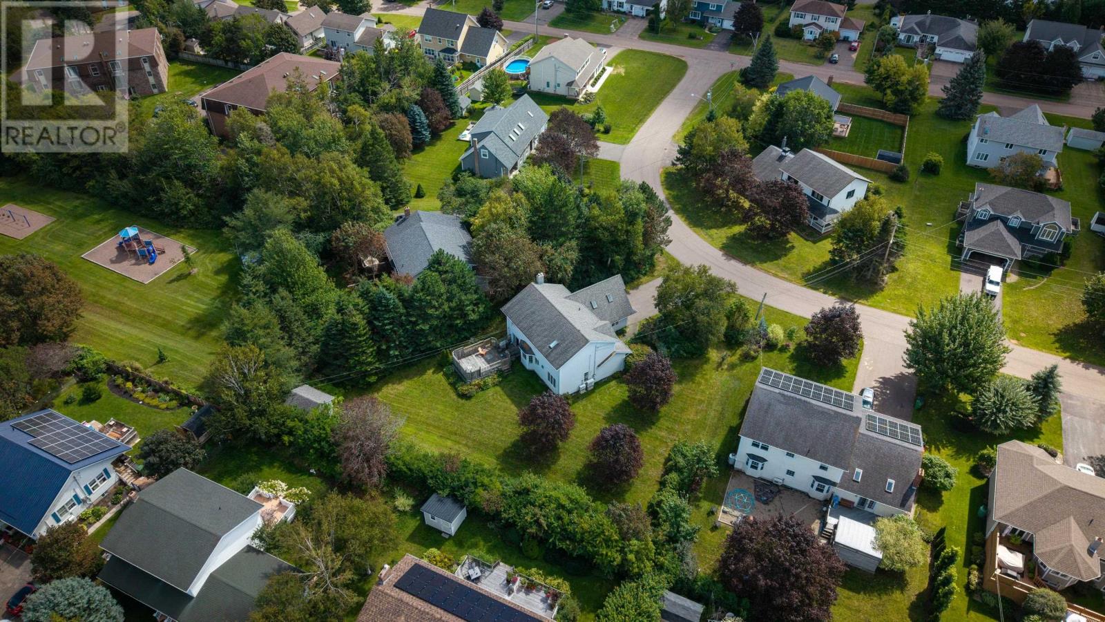 83 Kennedy Drive - 12