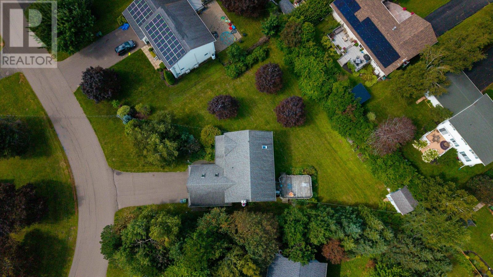 83 Kennedy Drive - 13