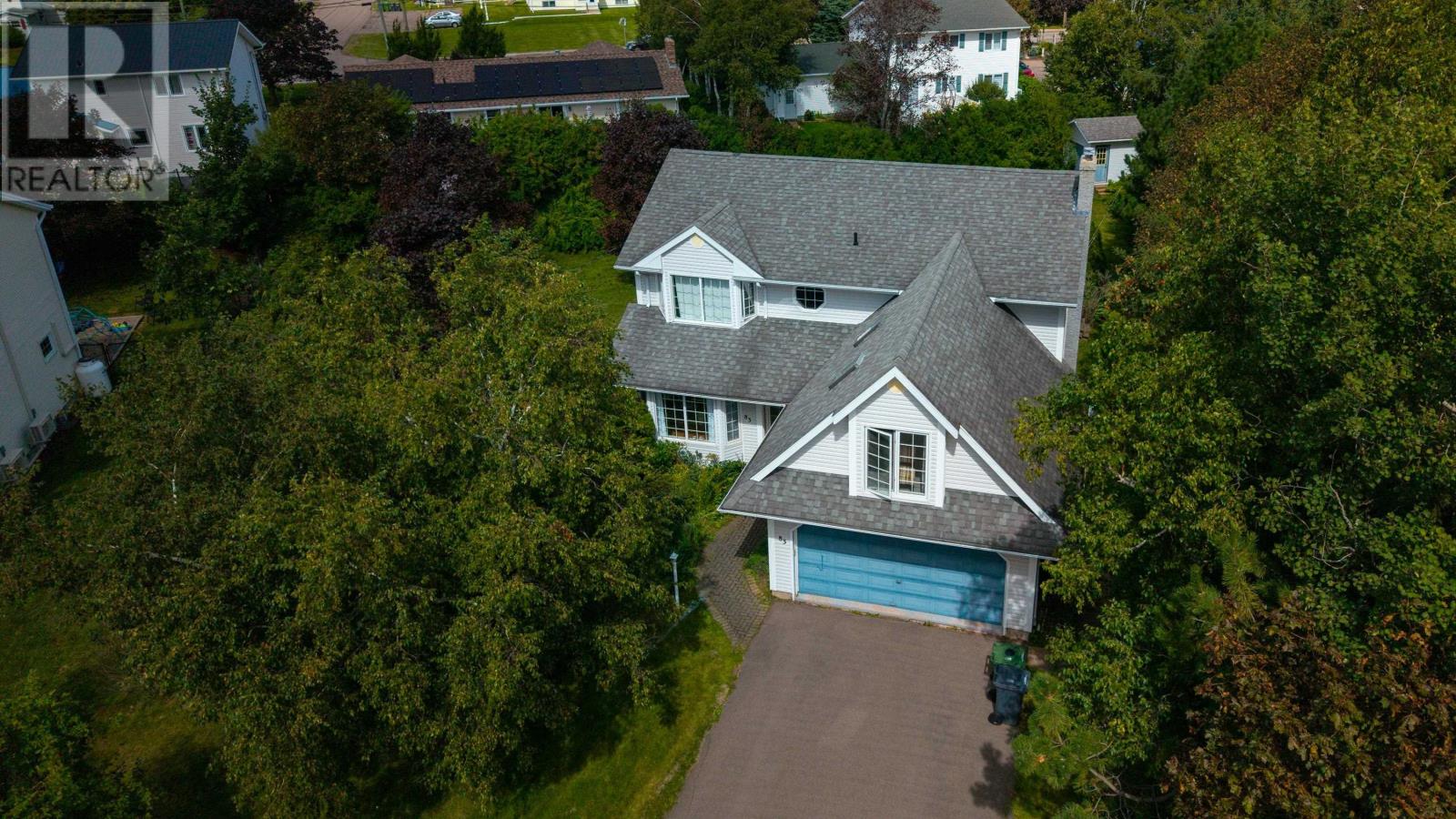83 Kennedy Drive - 14
