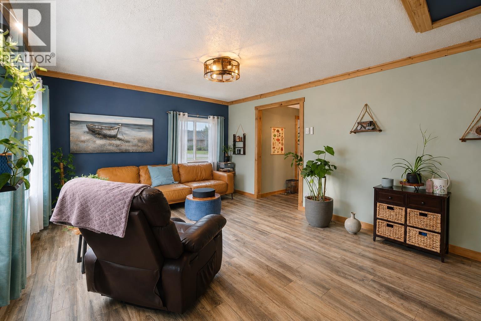 33 OKANAGAN STREET - Image 9