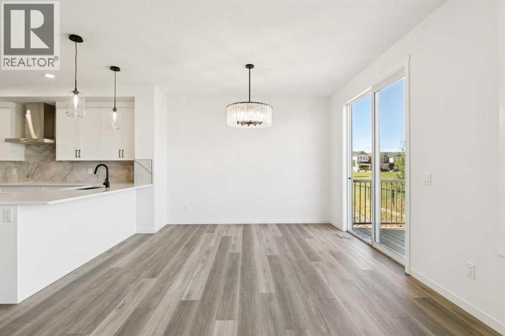 Listing photo – 118 Creekstone Place SW, Calgary