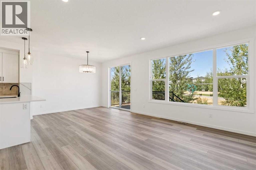 Listing photo – 118 Creekstone Place SW, Calgary