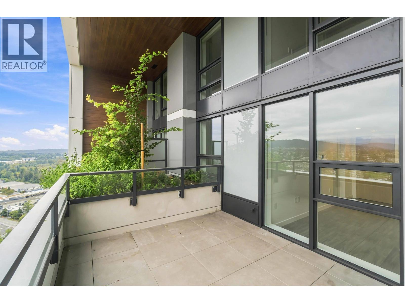 #3302 2135 SPRINGER Avenue, Burnaby, British Columbia, V5B0C1, Burnaby, British Columbia — photo 4 of 5