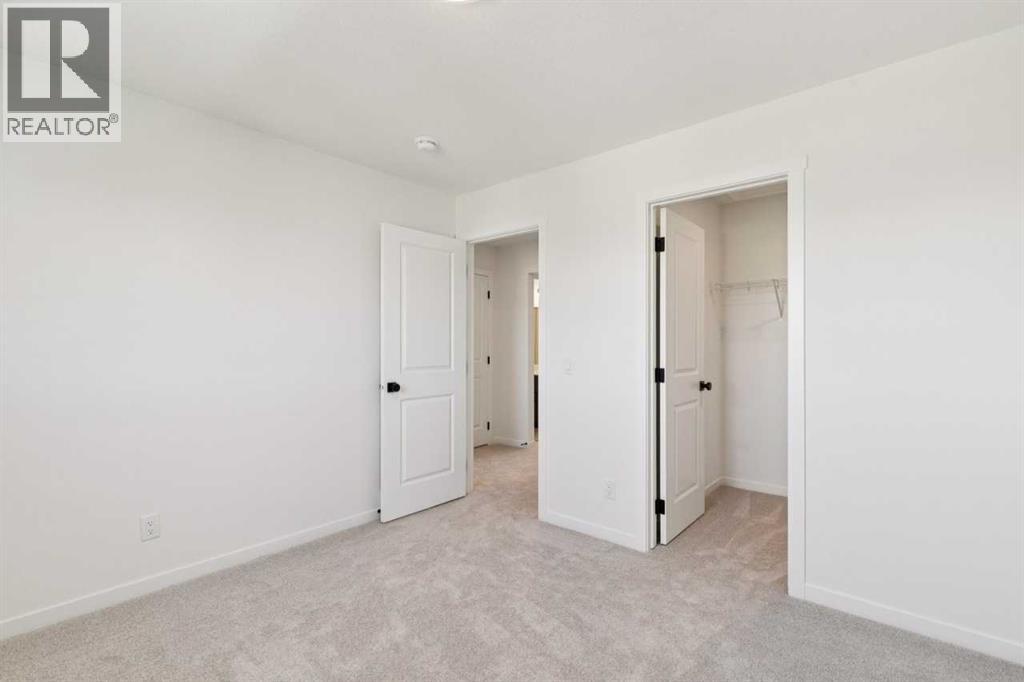 Listing photo – 118 Creekstone Place SW, Calgary