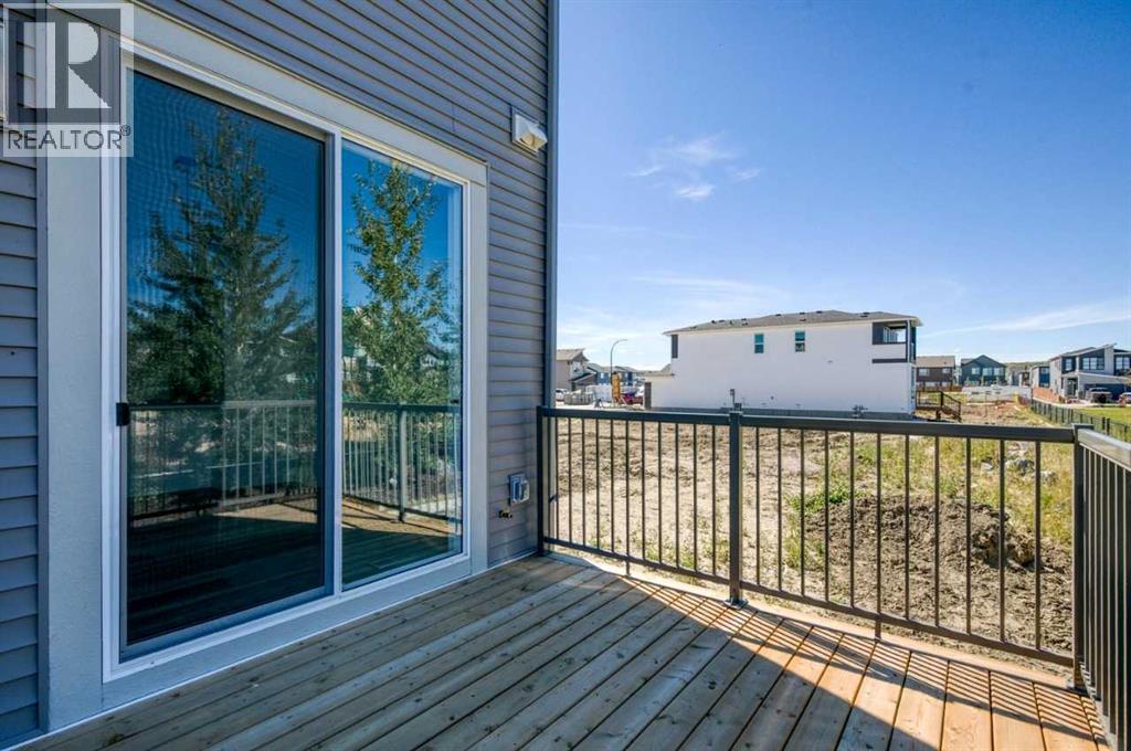 Listing photo – 118 Creekstone Place SW, Calgary