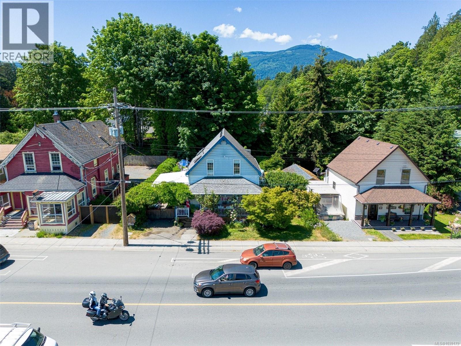 9712 Chemainus Rd - Image 62