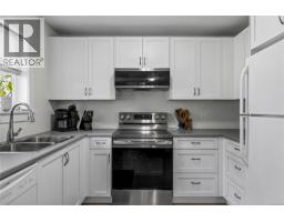 Entrance - 513 Martina Way, Nanaimo, BC V9T0E2 Photo 16