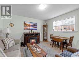 Living room/Dining room - 513 Martina Way, Nanaimo, BC V9T0E2 Photo 13