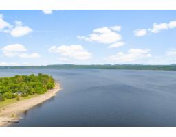 203 Ch. Owl's Landing, L Isle Aux Allumettes, QC J0X1M0 Photo 31