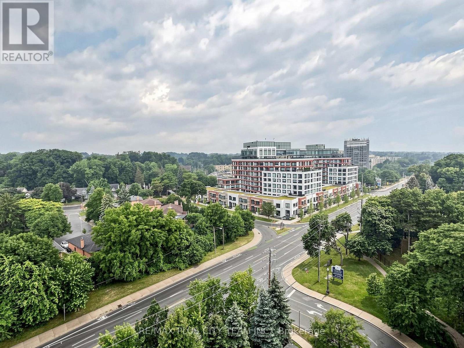 #1009 1135 ROYAL YORK ROAD - Image 33