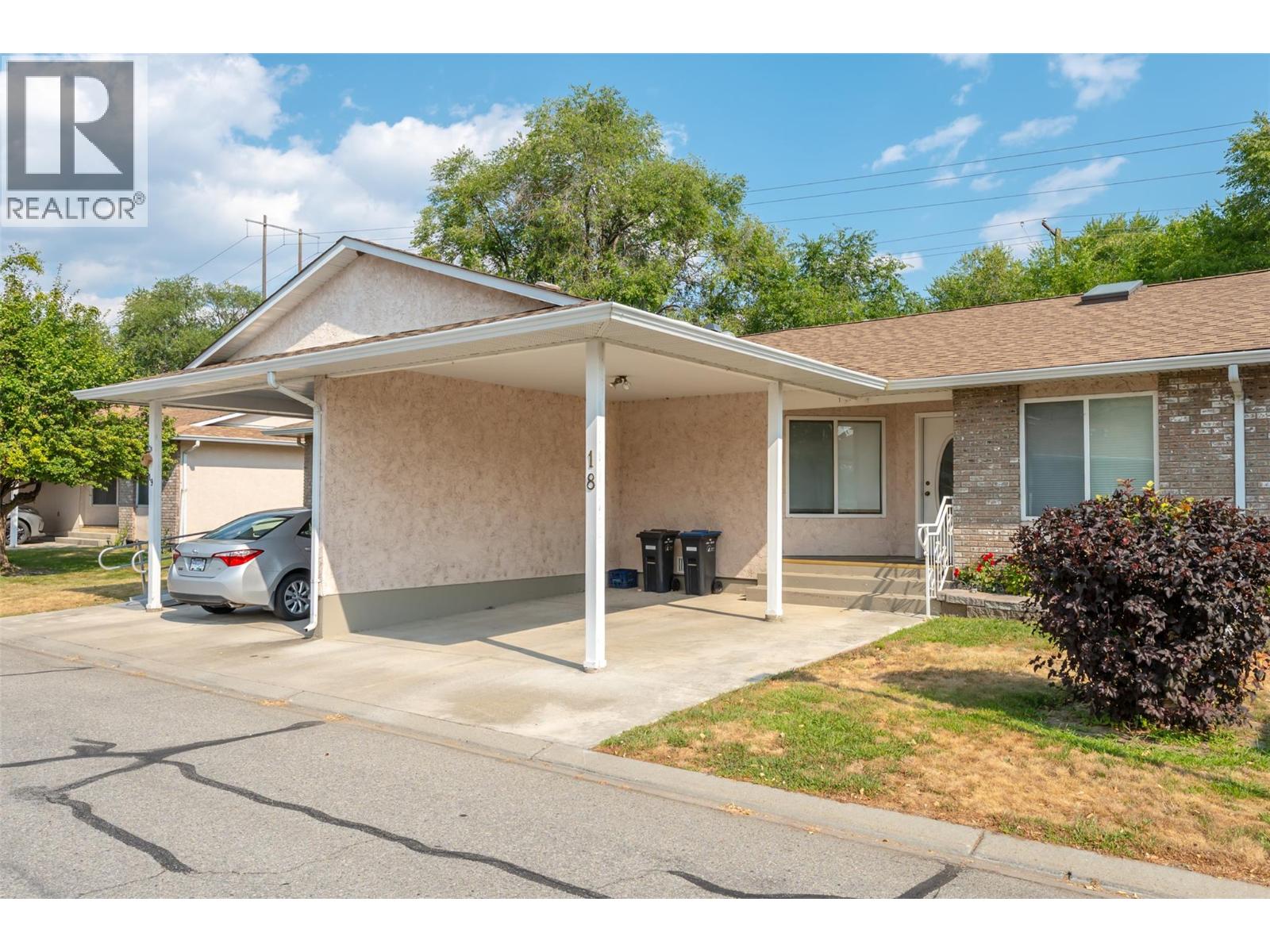 18 115 REDWING Place, Oliver