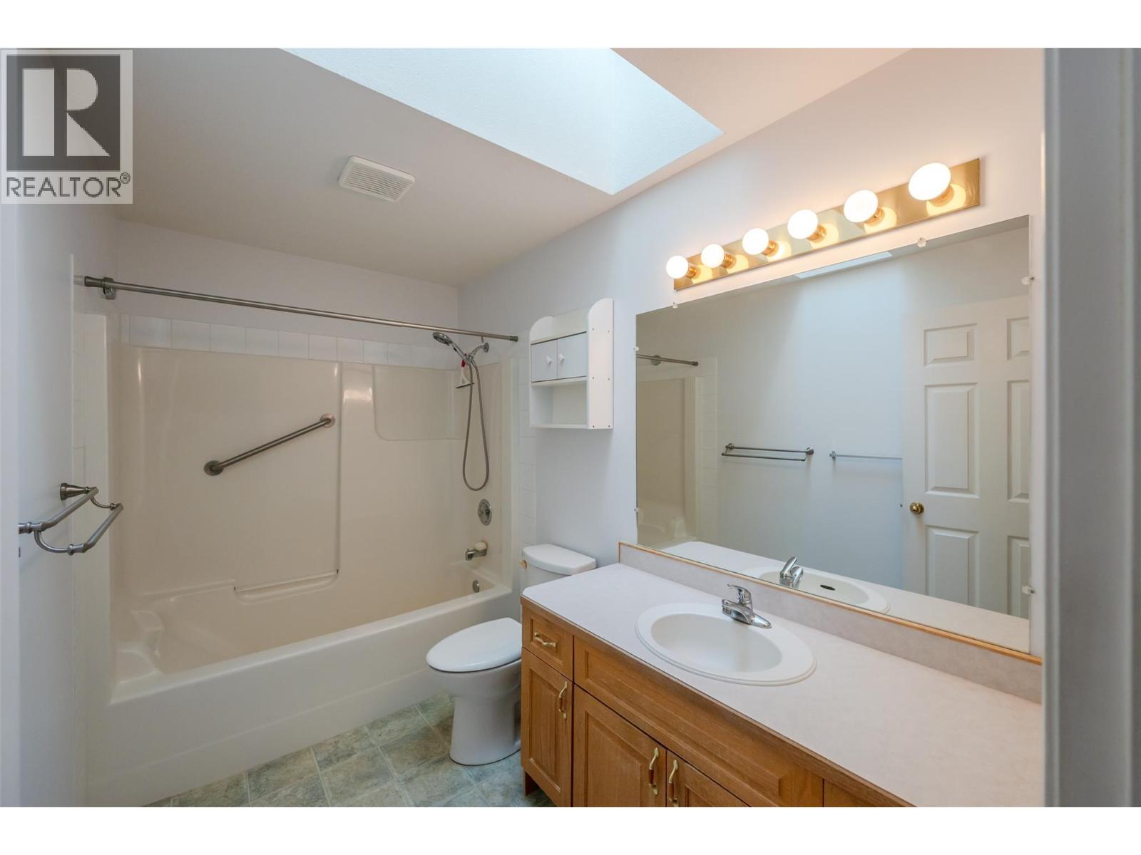 #18 115 REDWING Place - 32
