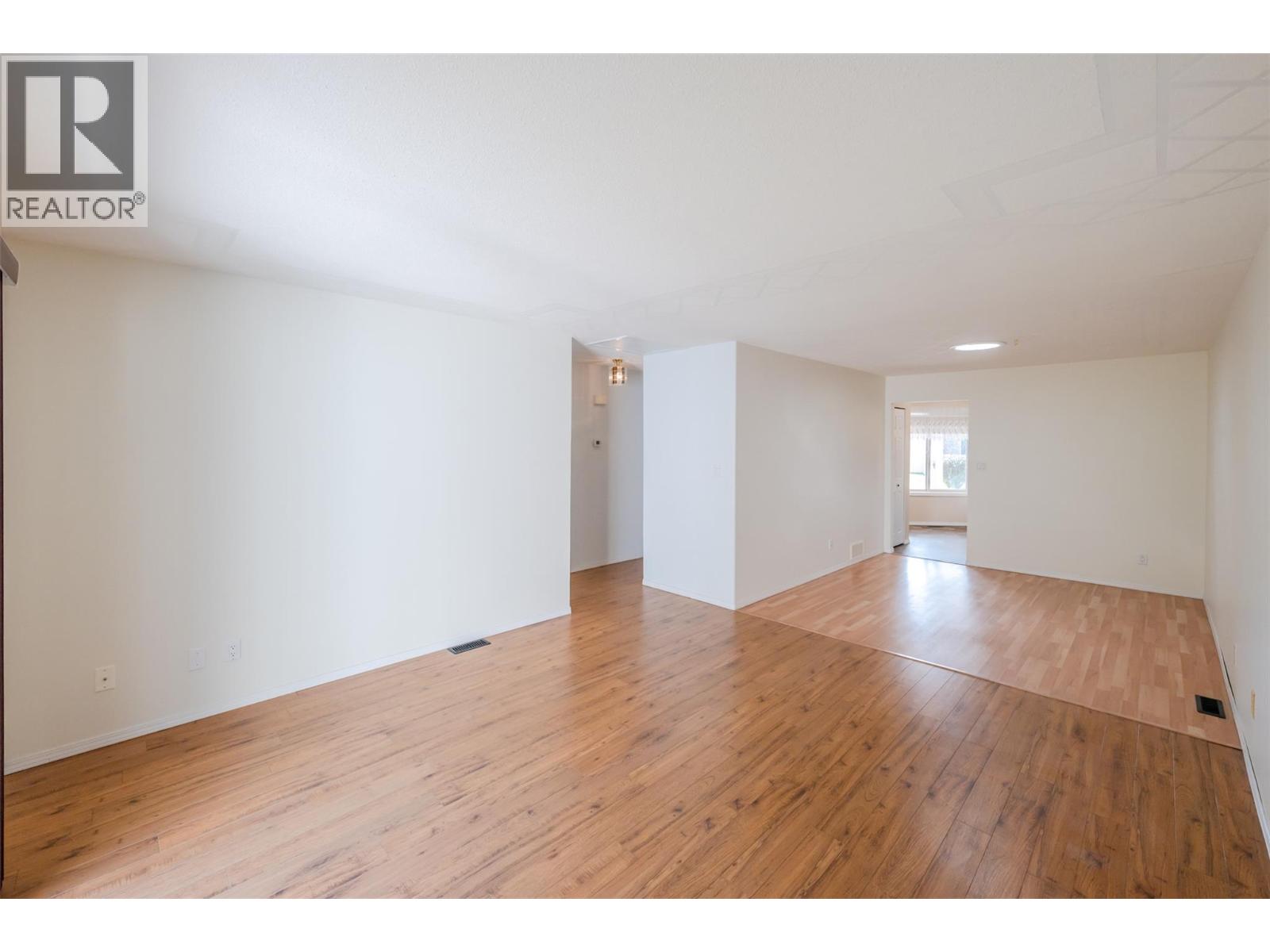 #18 115 REDWING Place - 13