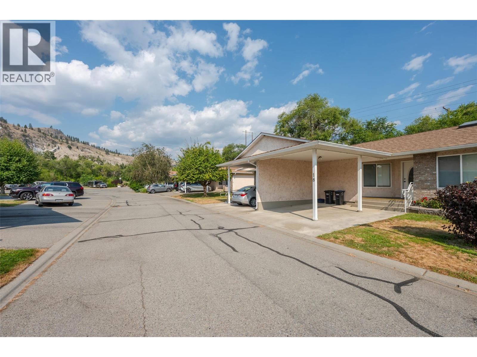 18 115 REDWING Place, Oliver