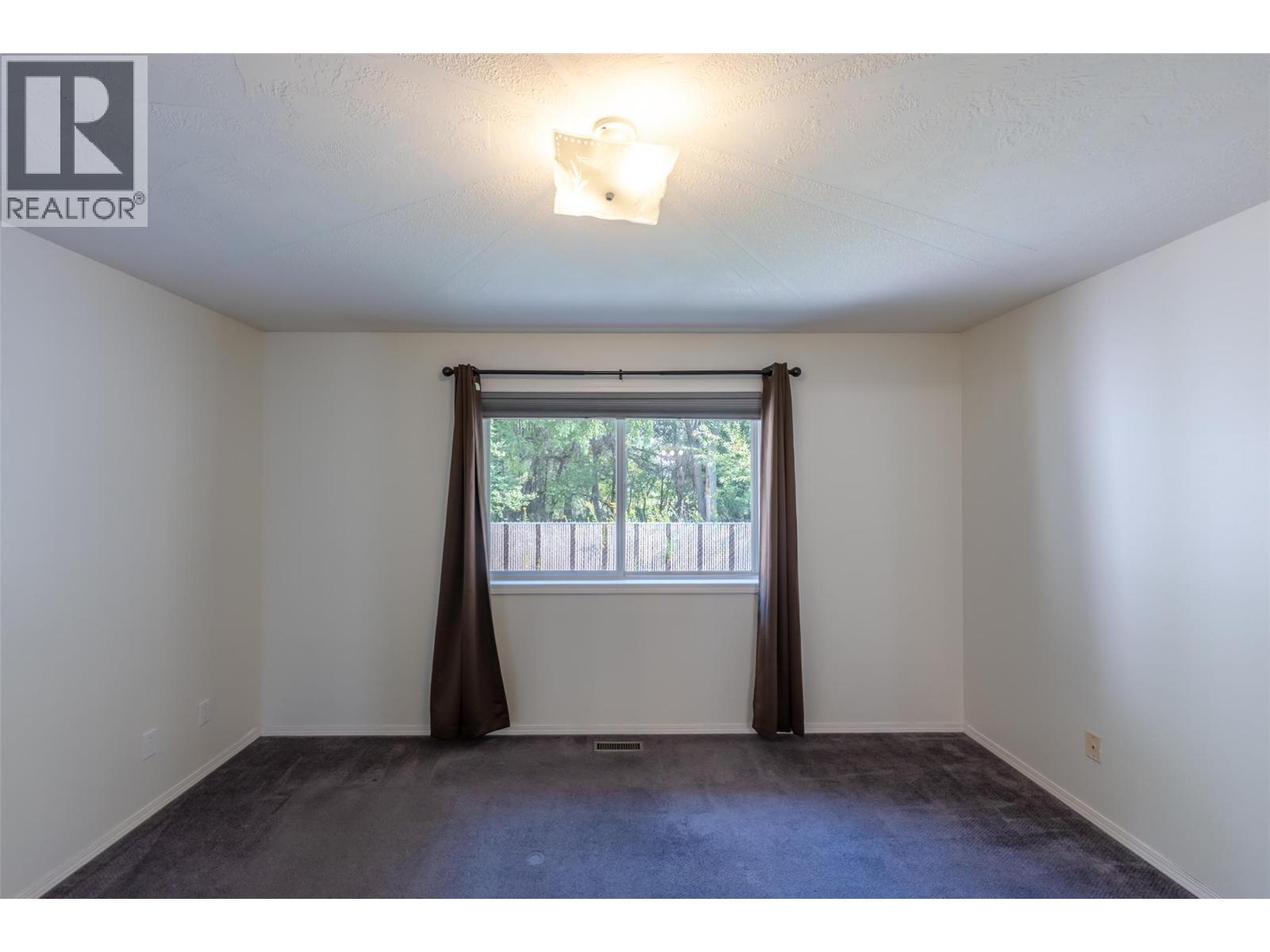 #18 115 REDWING Place - 24