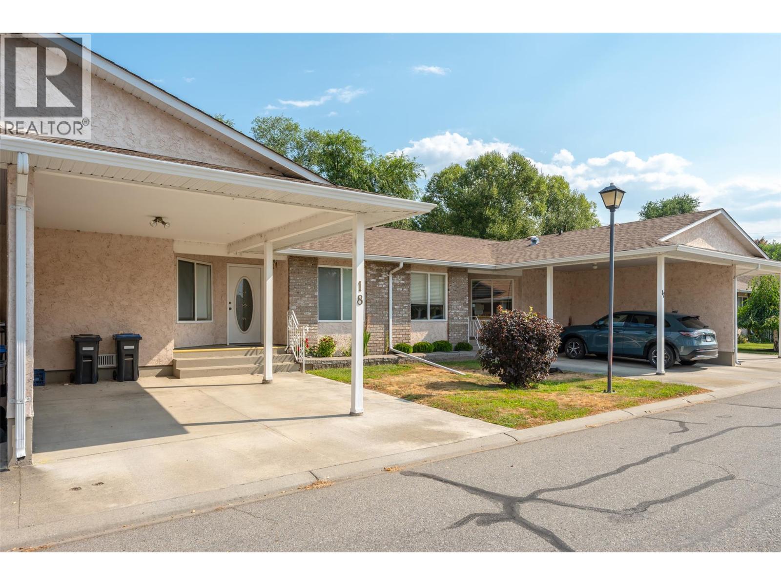 #18 115 REDWING Place - 3