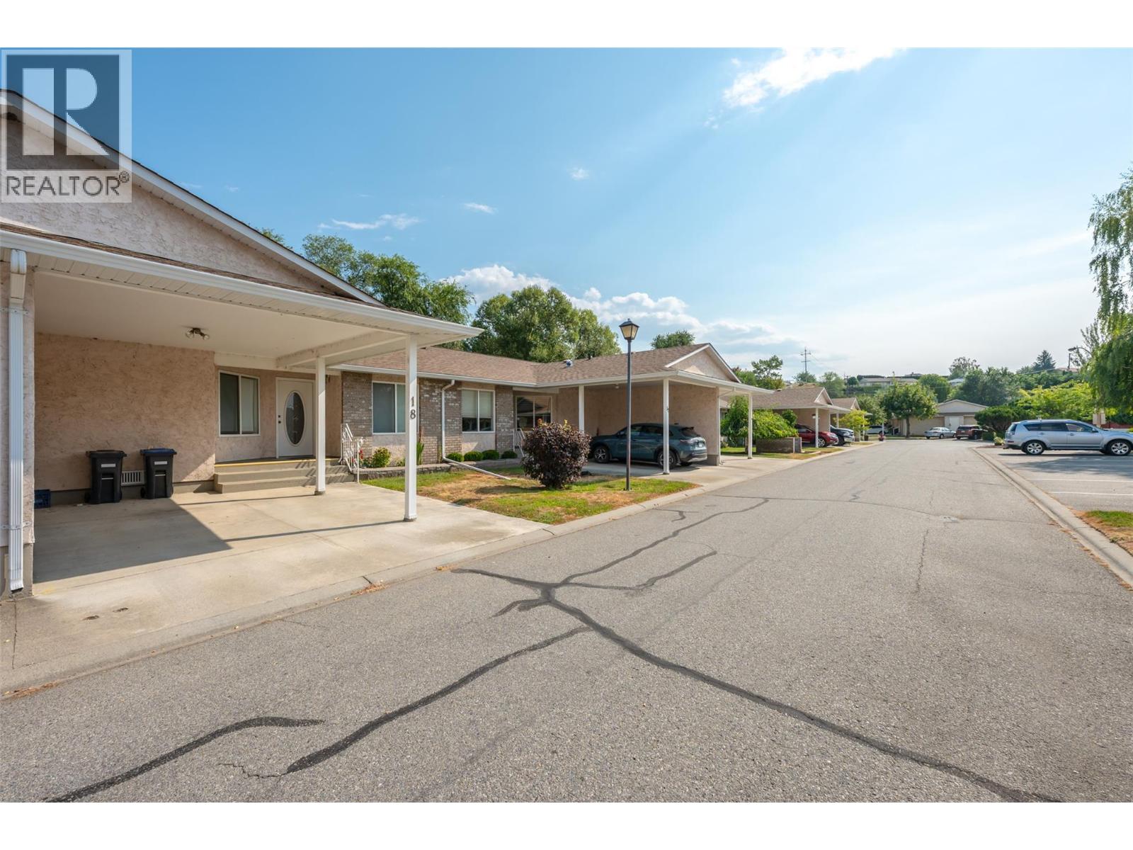 18 115 REDWING Place, Oliver