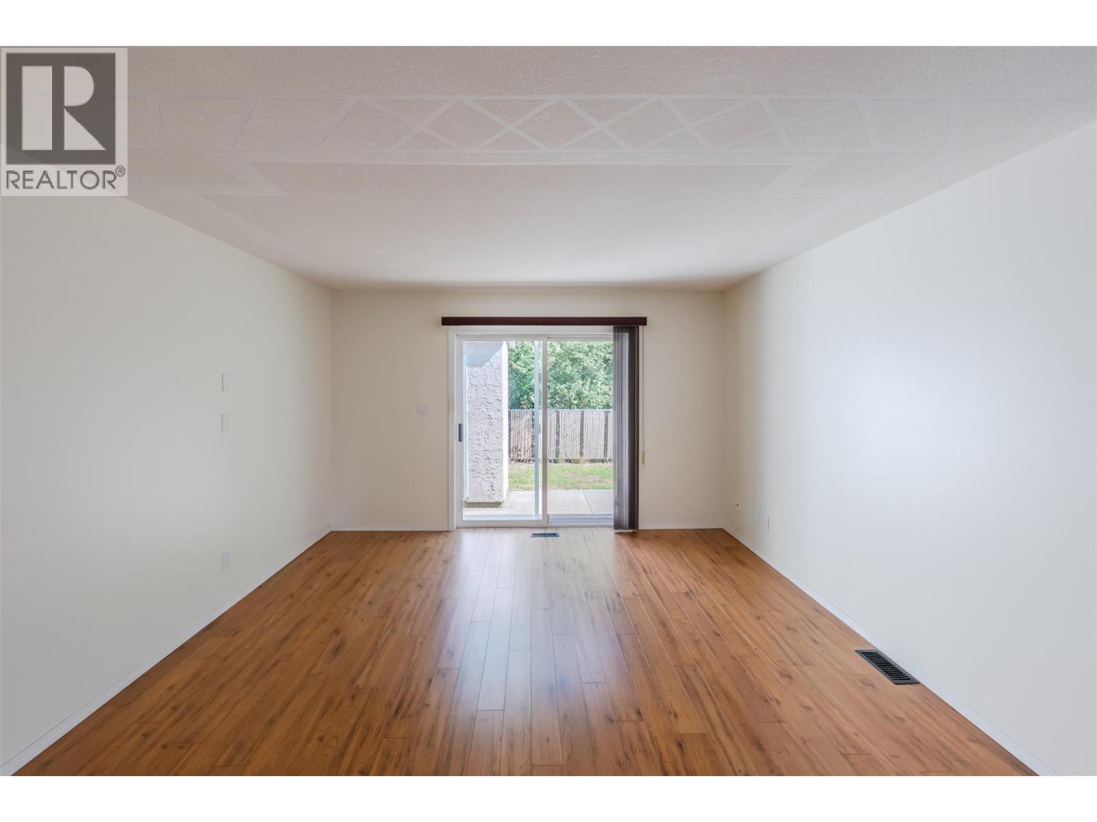#18 115 REDWING Place - 15
