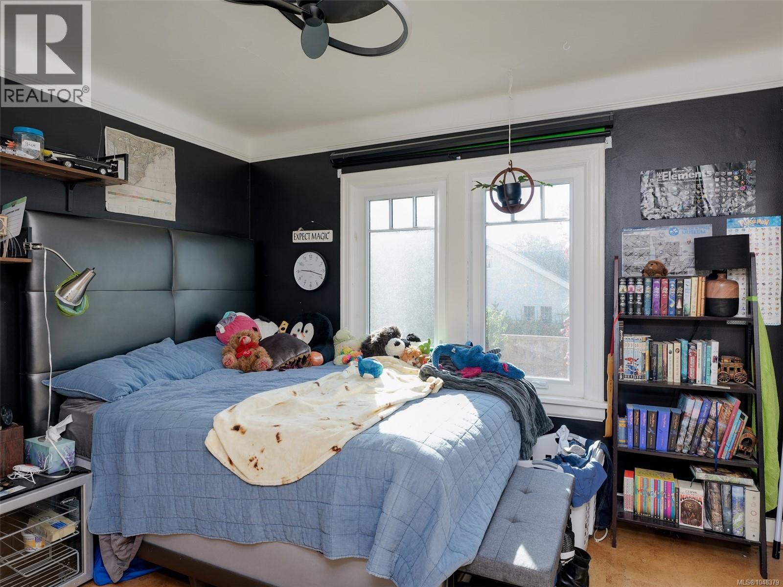 2633 Orchard Ave - Image 16