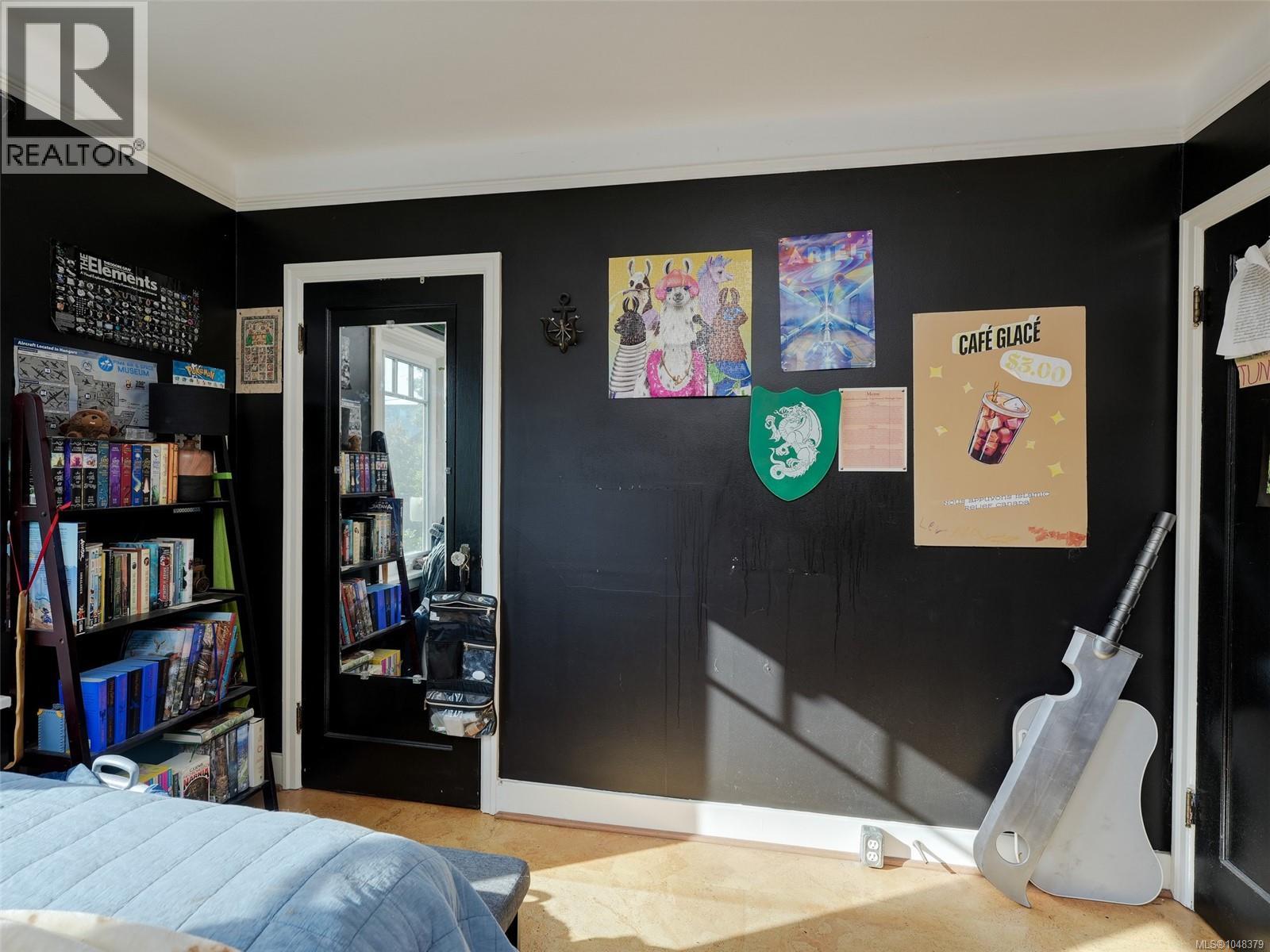 2633 Orchard Ave - 17