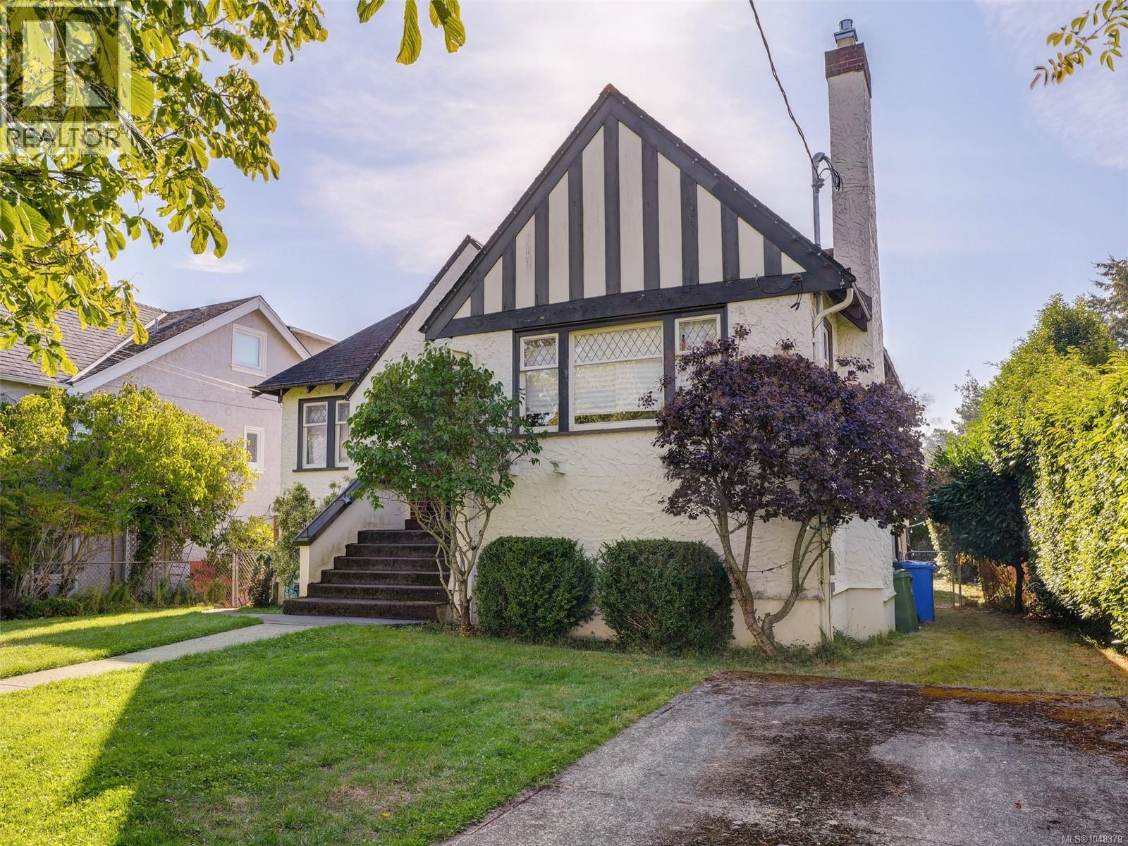 2633 Orchard Ave - 35