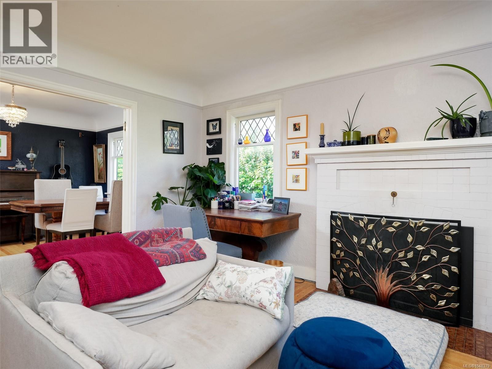 2633 Orchard Ave - Image 4
