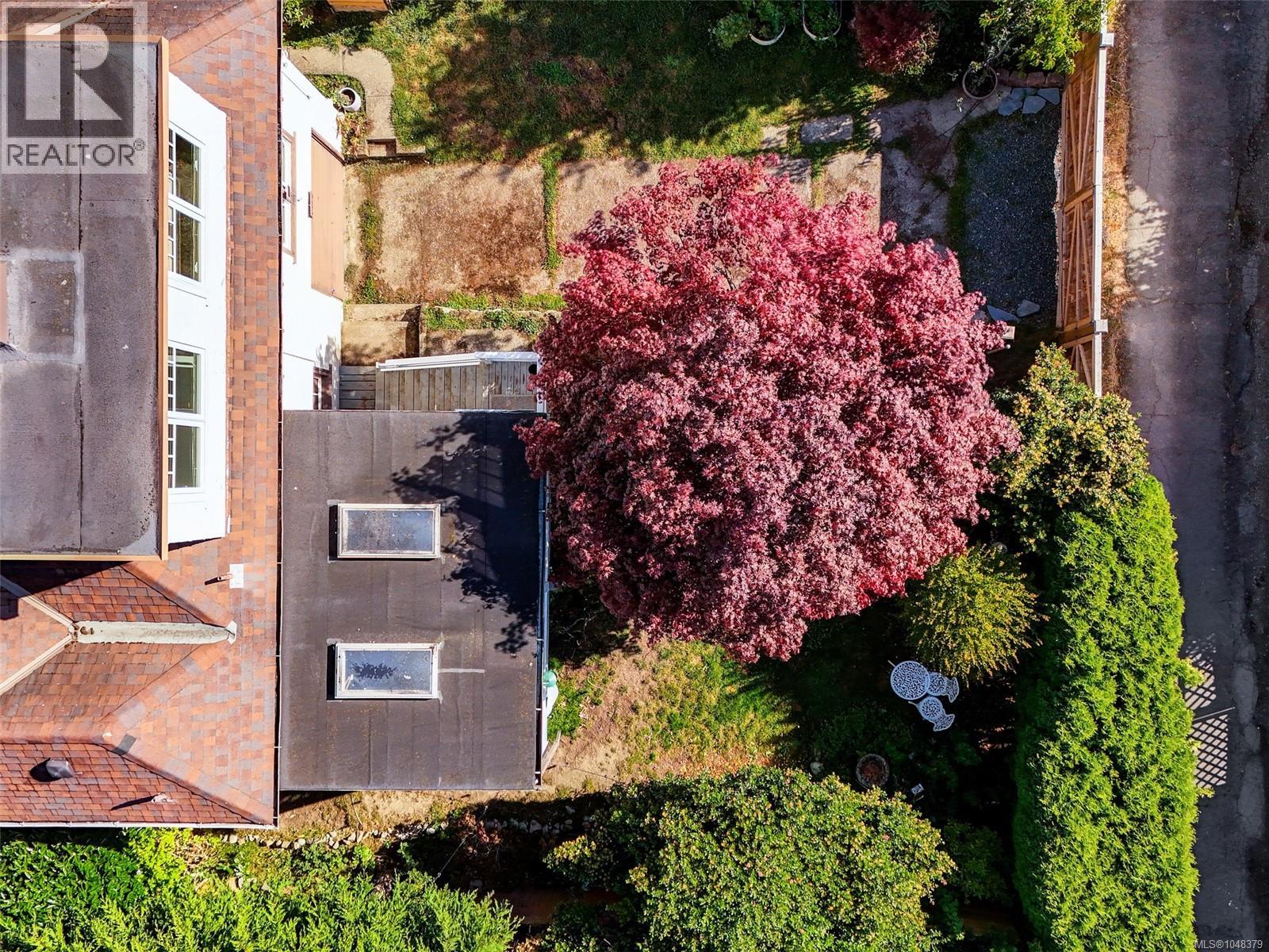 2633 Orchard Ave - Image 43