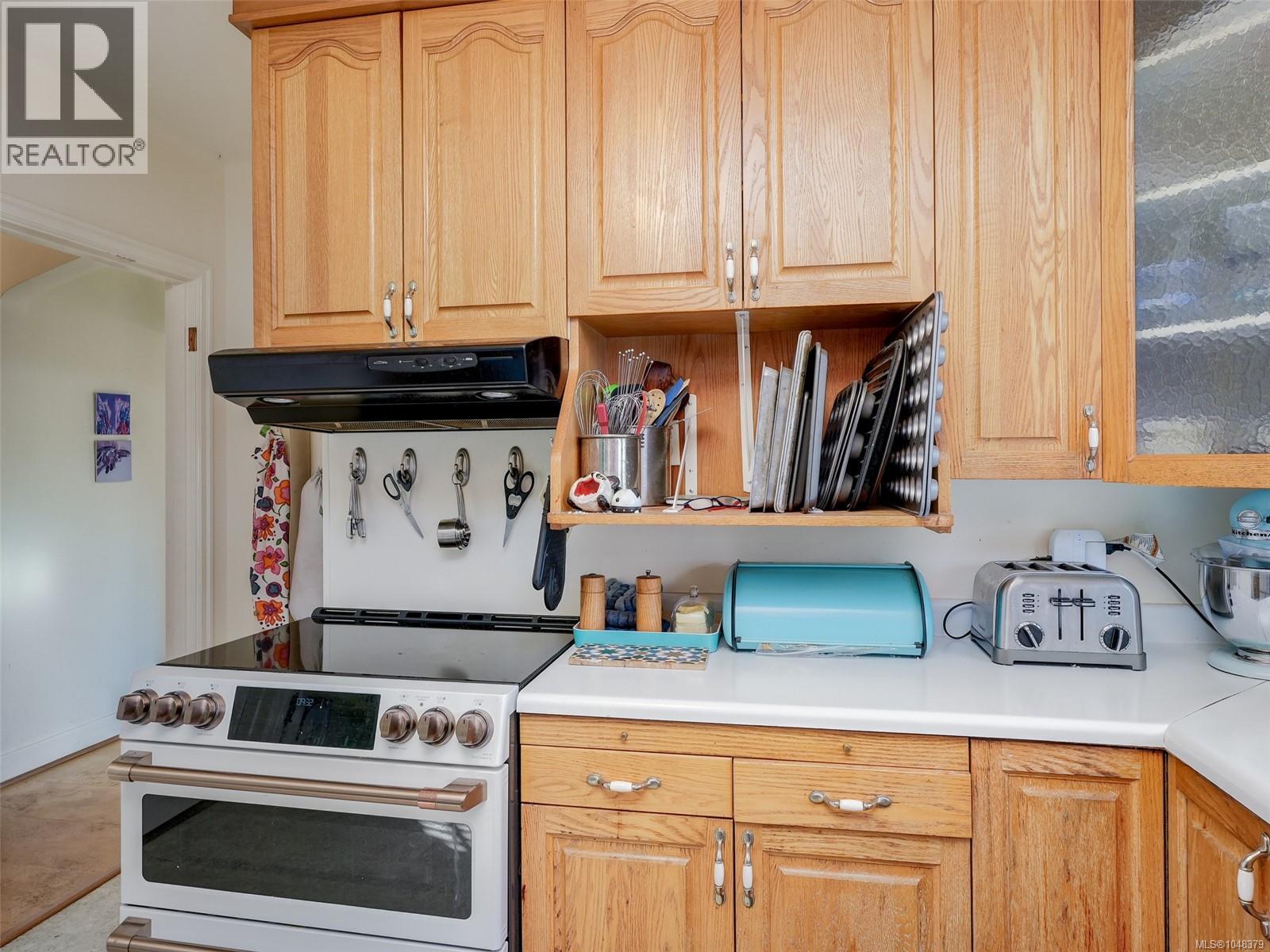 2633 Orchard Ave - 9
