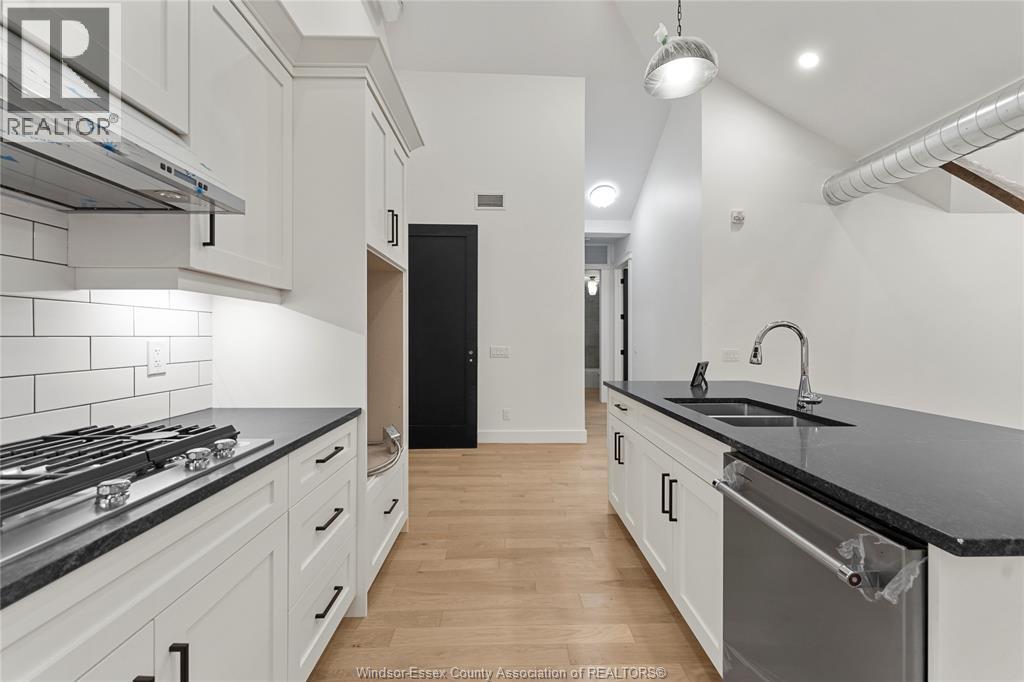 #403 247 BROCK STREET - 10