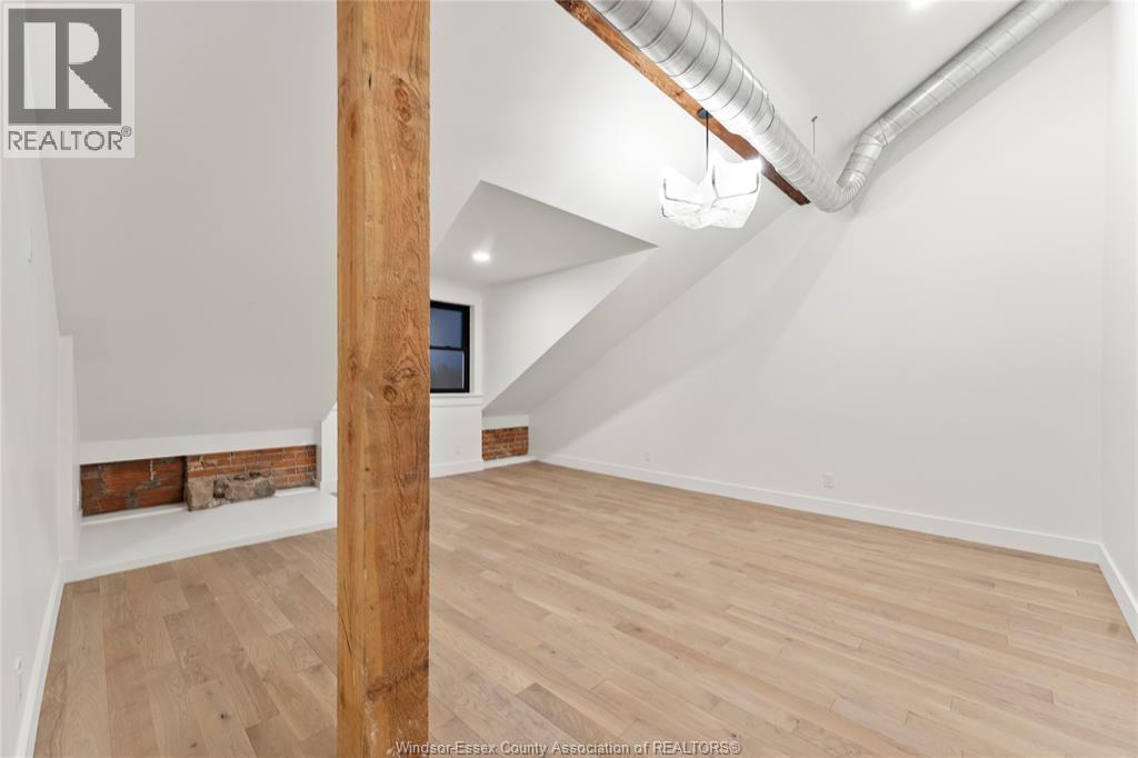 #403 247 BROCK STREET - 27