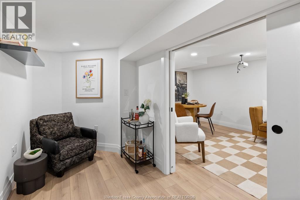 278 ST. PAUL - Image 20