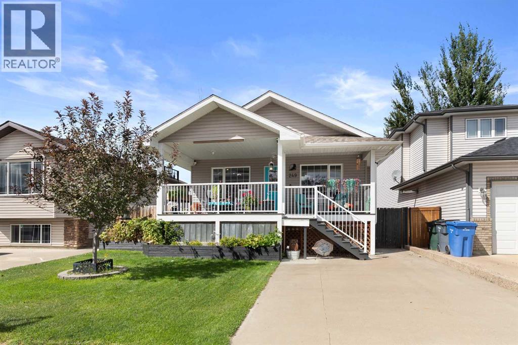 249 Somerset Way SE - 1