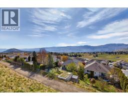 2pc Bathroom - 2847 Copper Ridge Drive, West Kelowna, BC V4T0E7 Photo 13