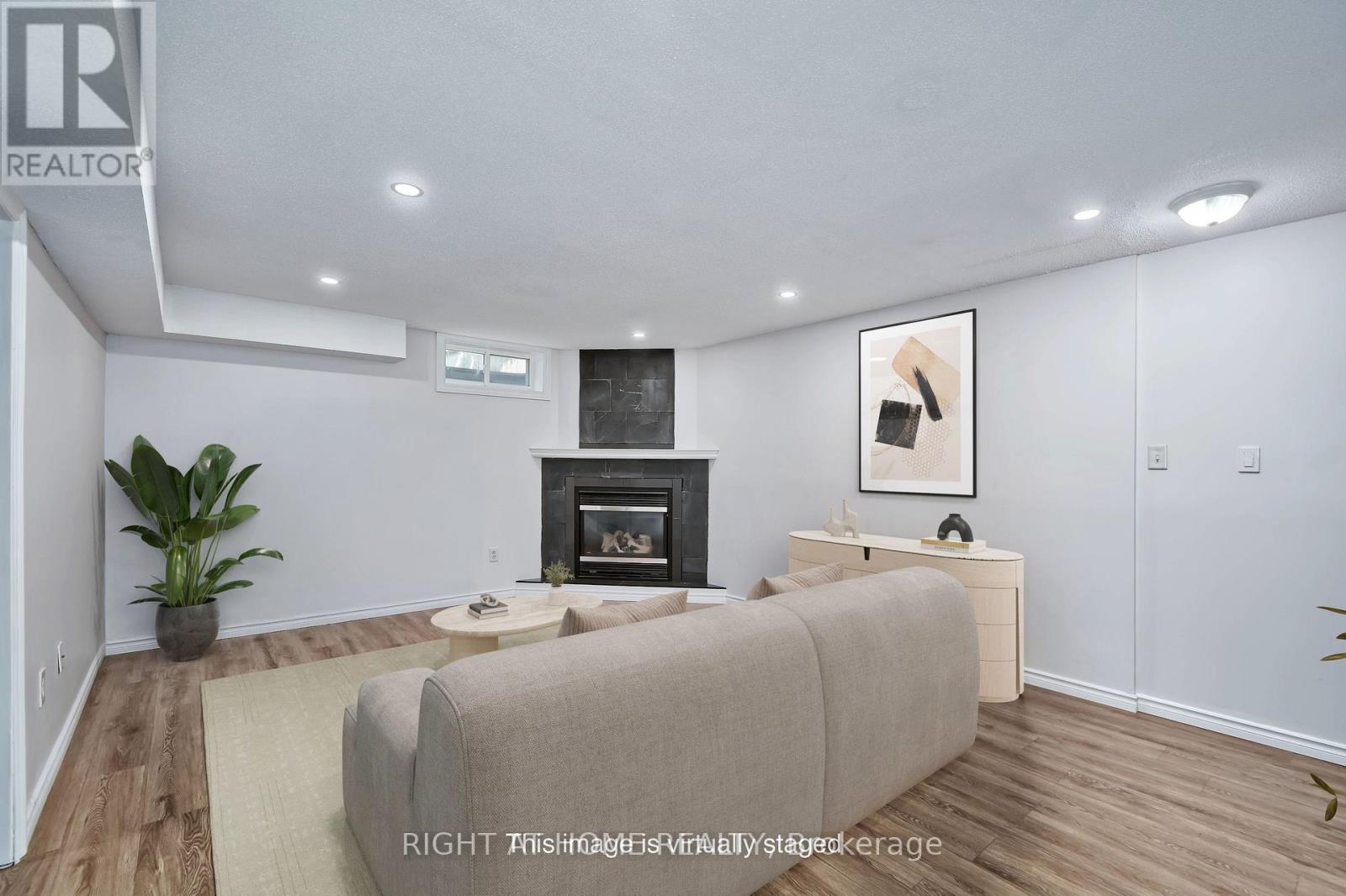 896 FOGERTY STREET - Image 25