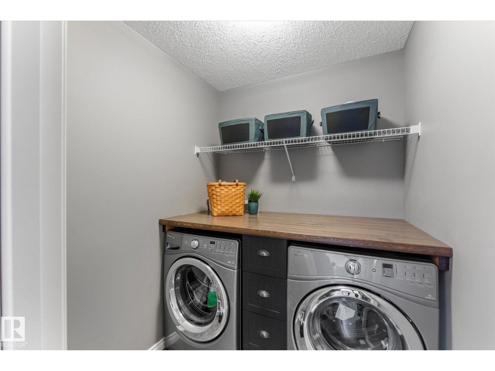 54 WOODHILL LN - 9