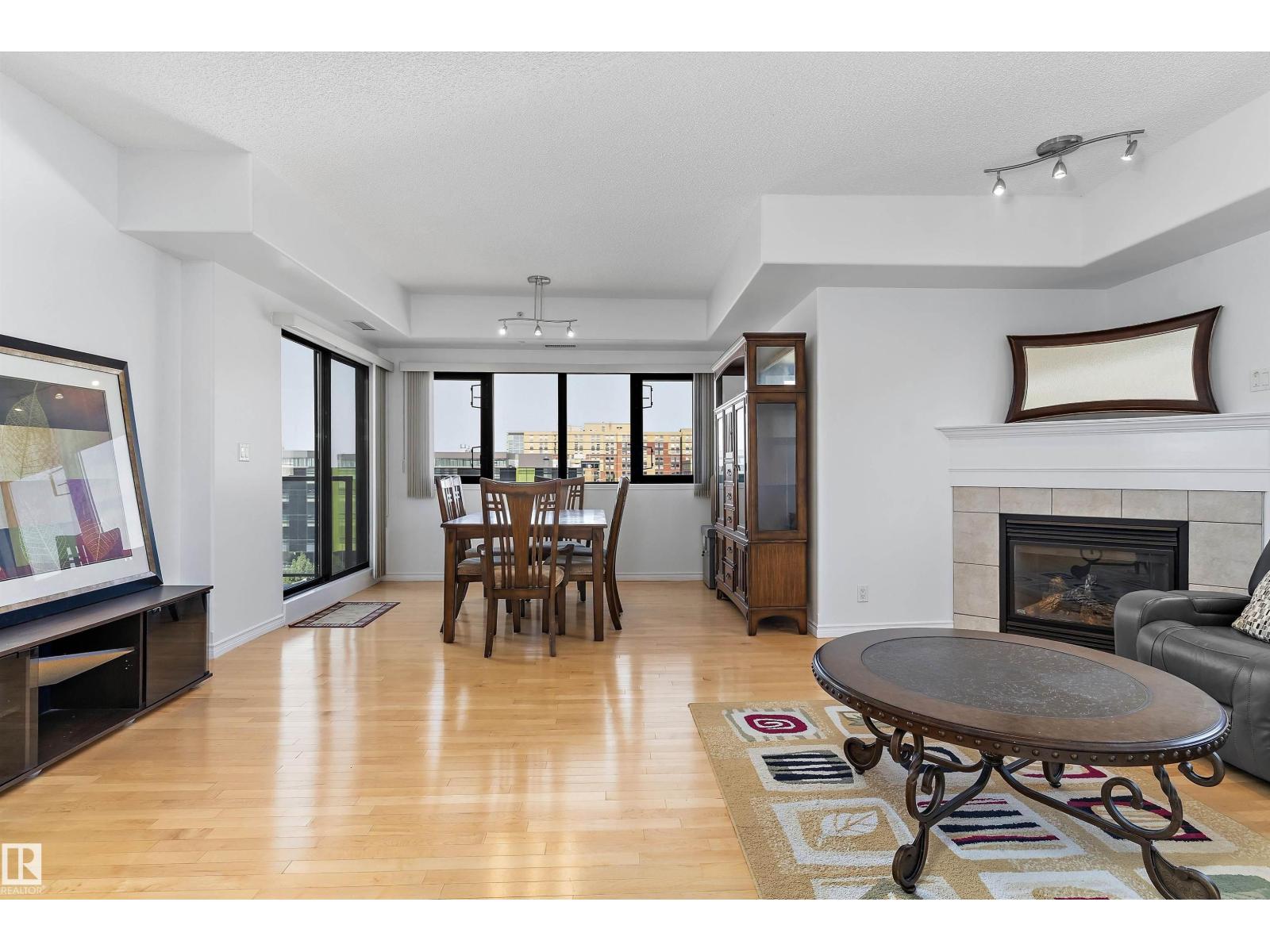 #806 10319 111 ST NW - 14