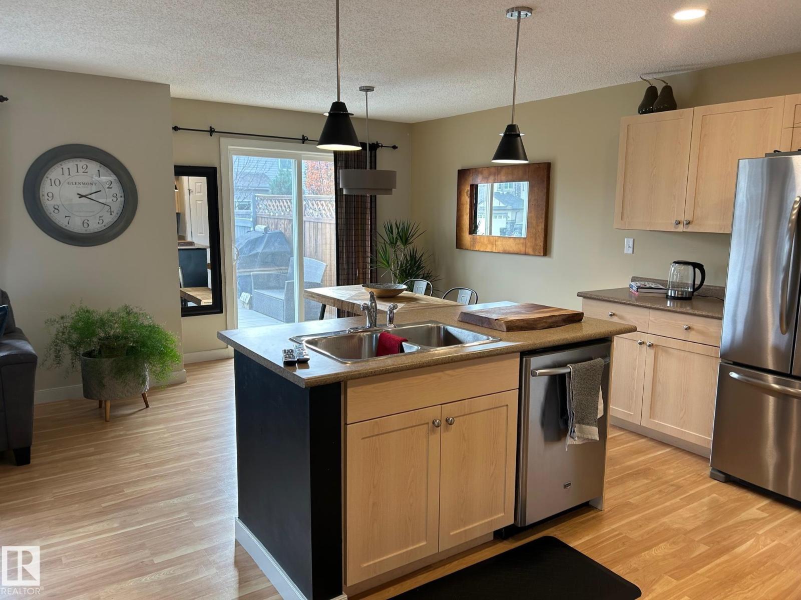 20007 131 AV NW - 3
