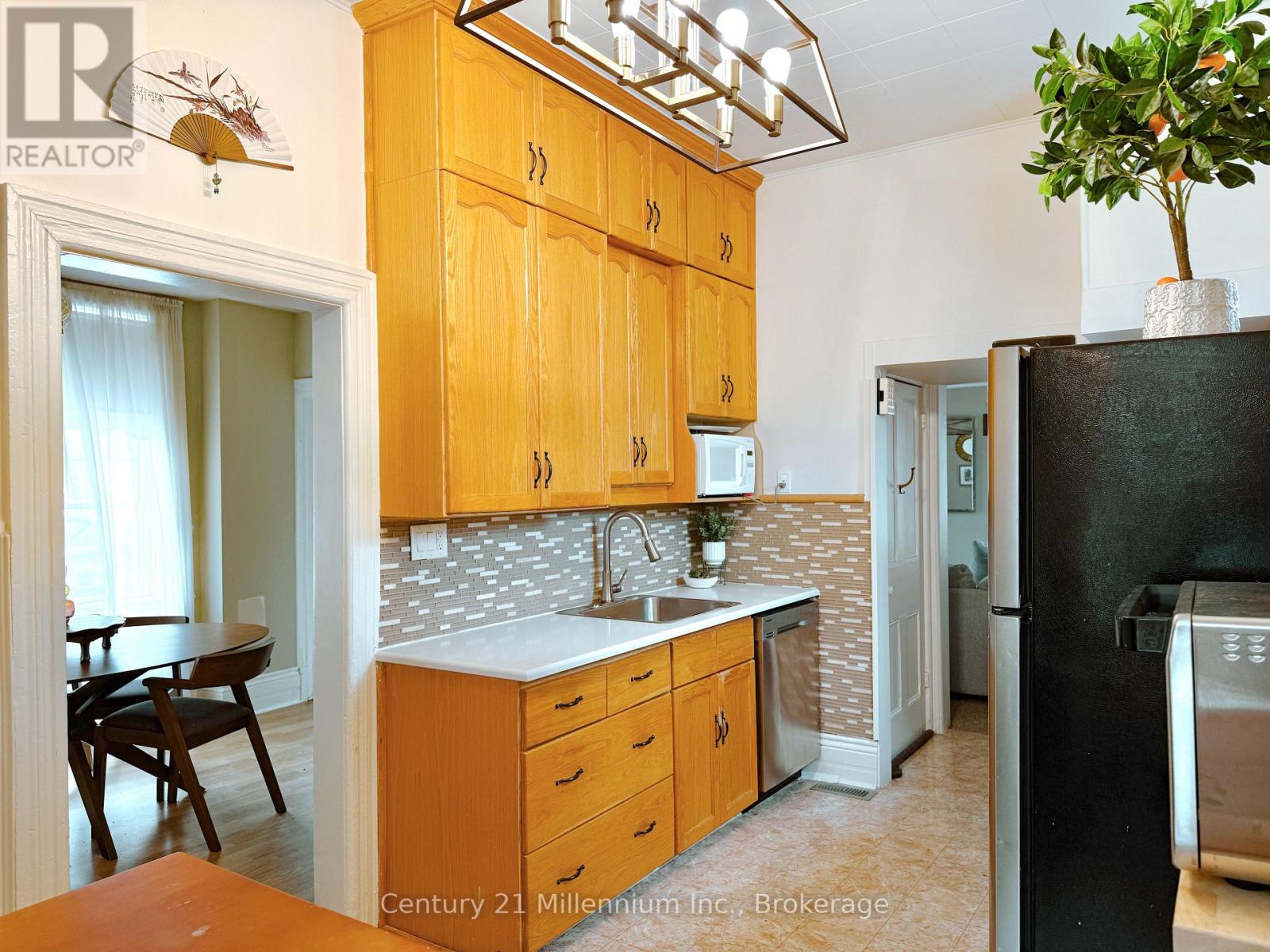 2245 4TH AVENUE W - 6