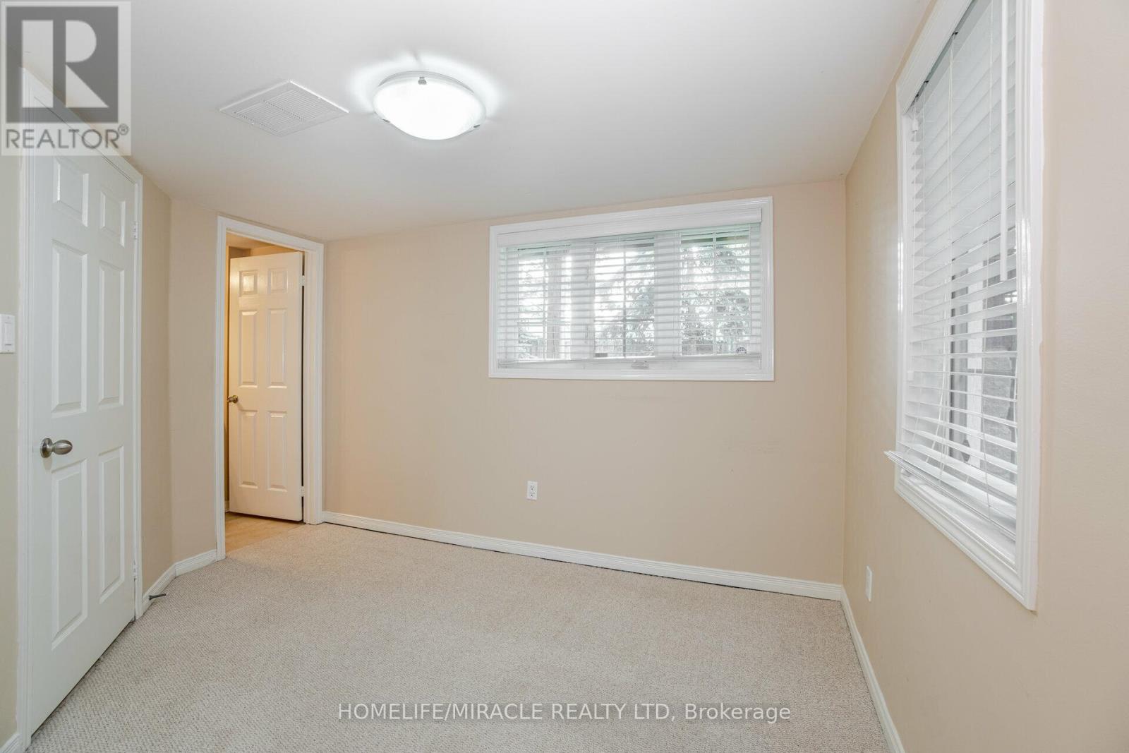 44 - 1701 FINCH AVENUE, Pickering (Village East) — photo 9