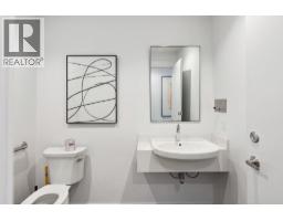 209 715 W 15th Street, North Vancouver, BC V7M1T2 Photo 37