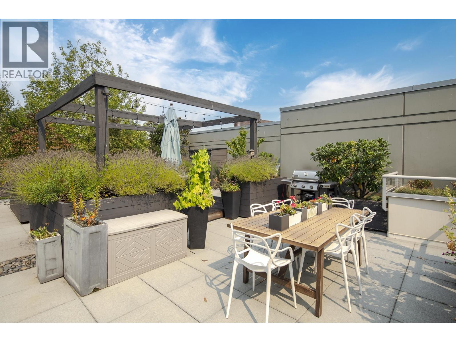 306 125 MILROSS AVENUE, Vancouver — photo 5