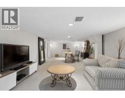 960 Cliff Avenue, Burnaby, BC V5A2J5 Photo 19