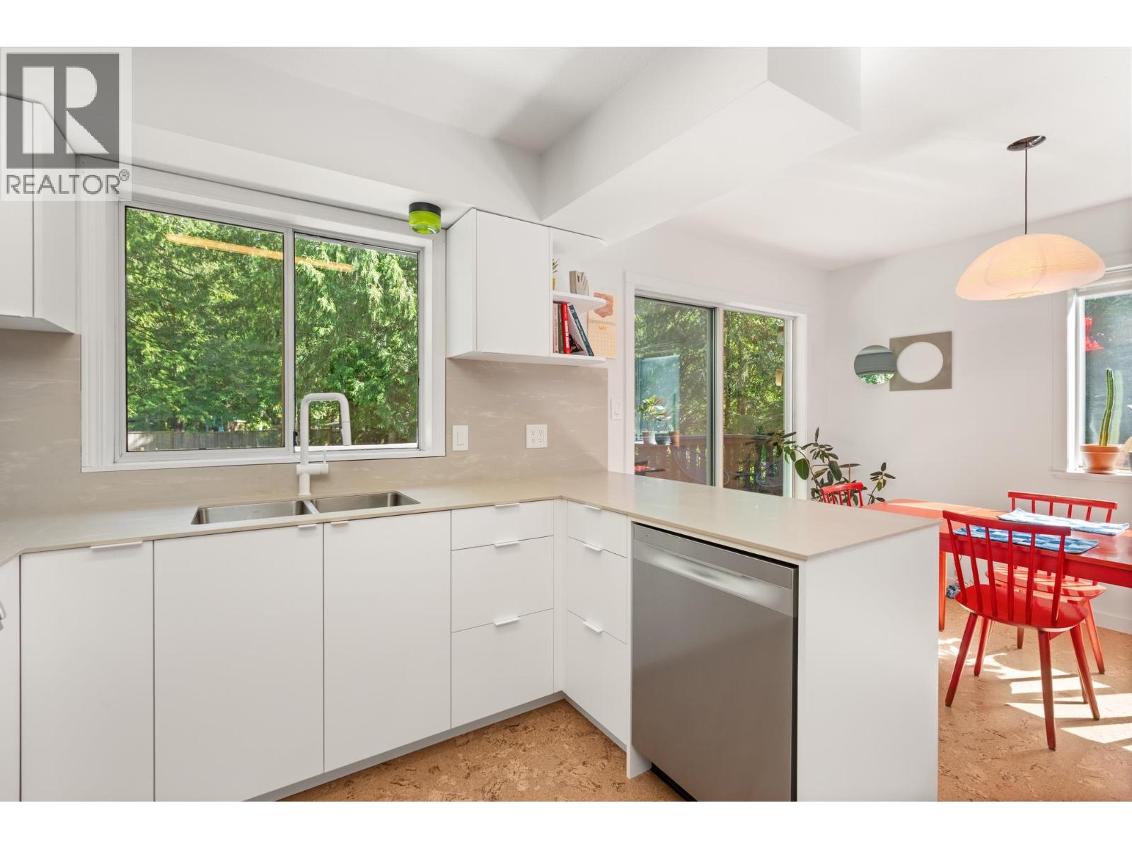 8044 DOGWOOD DRIVE, Halfmoon Bay