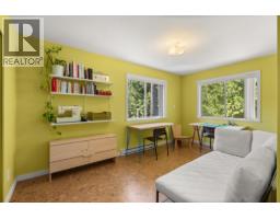 8044 Dogwood Drive, Halfmoon Bay, BC V7Z1A7 Photo 20